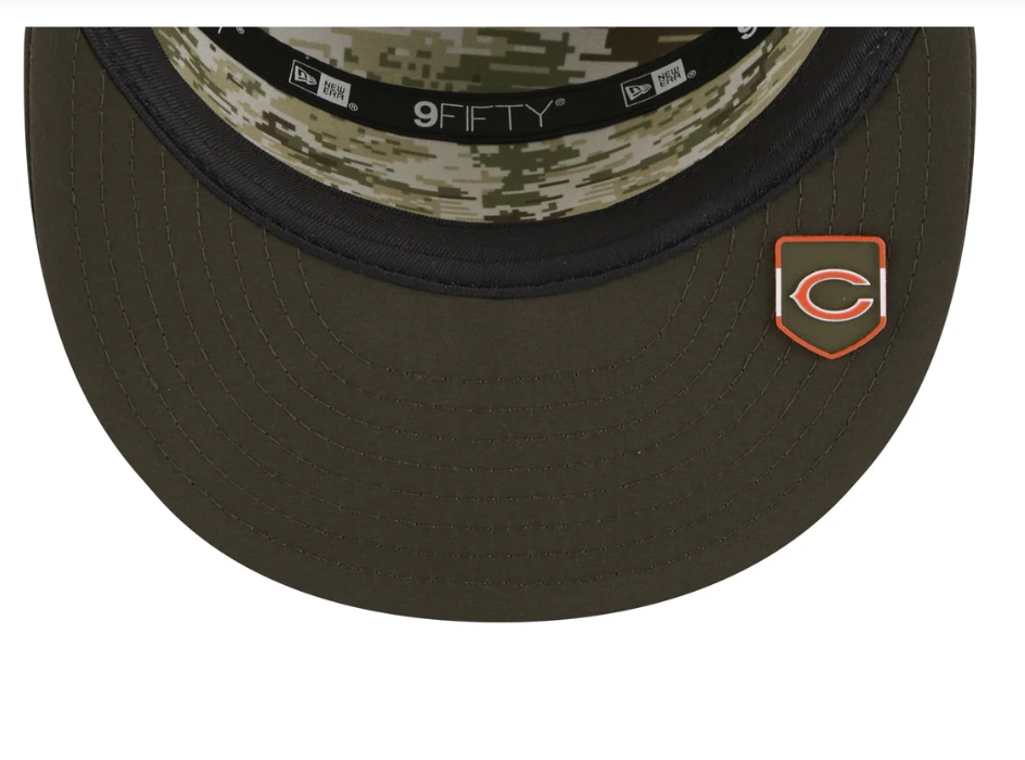 Chicago Bears 2025 Salute to Service Split Panel 9FIFTY Trucker Hat