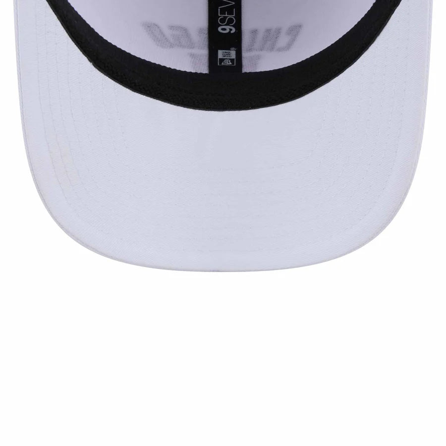 Chicago Bears New Era 9SEVENTY White Stretch Snap Adjustable Cap