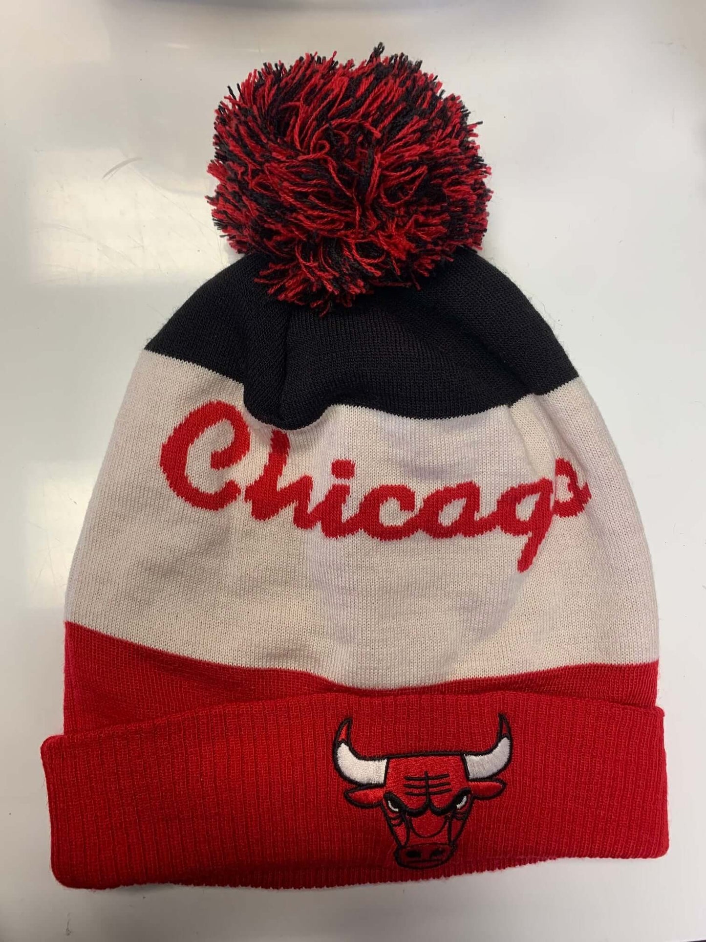 Chicago Bulls Pom Style Fuzzy Winter Hat