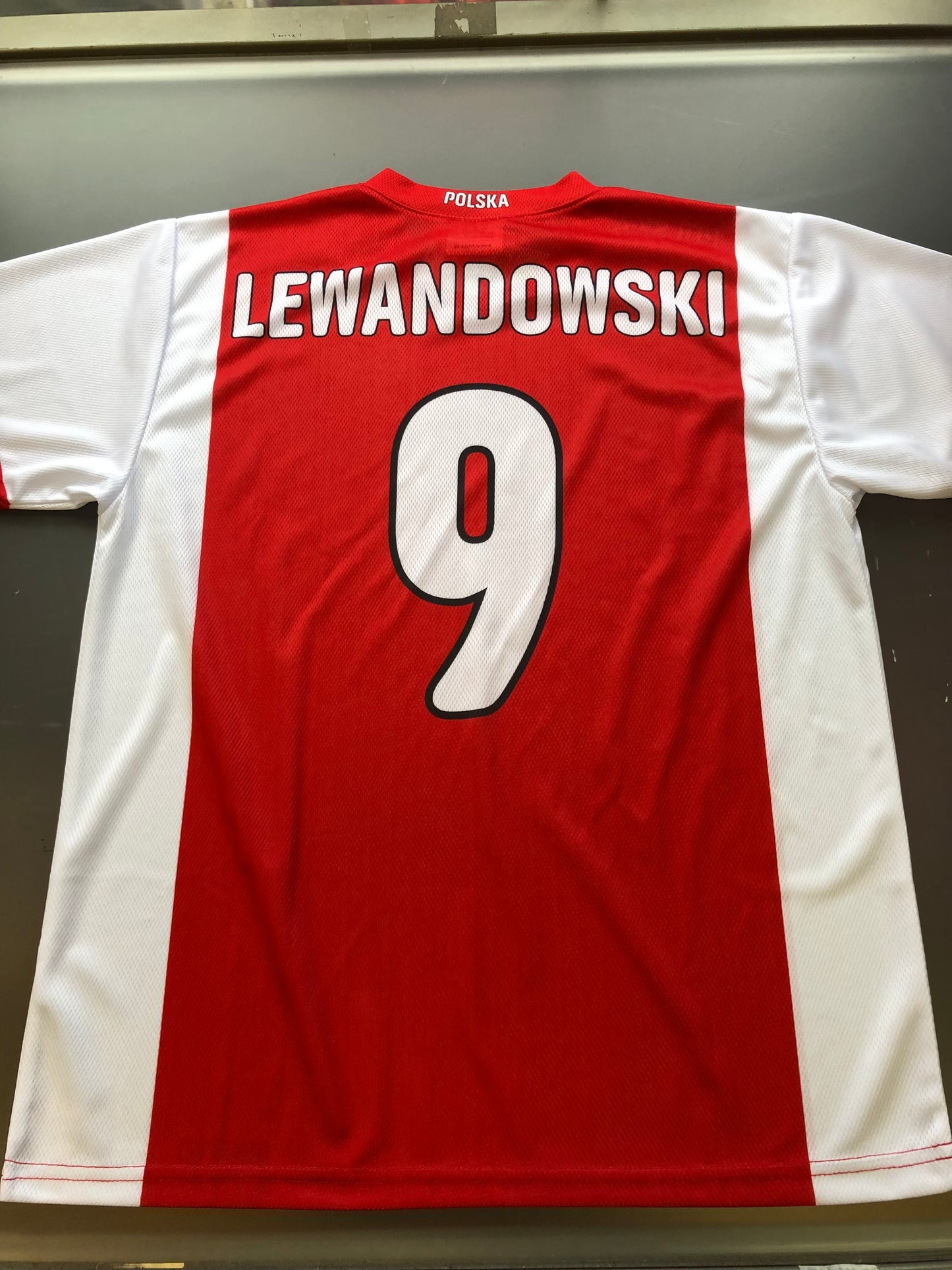 Mens Polska RED  Robert Lewandowski #9 Replica World Cup 2022 Jersey Made in Poland