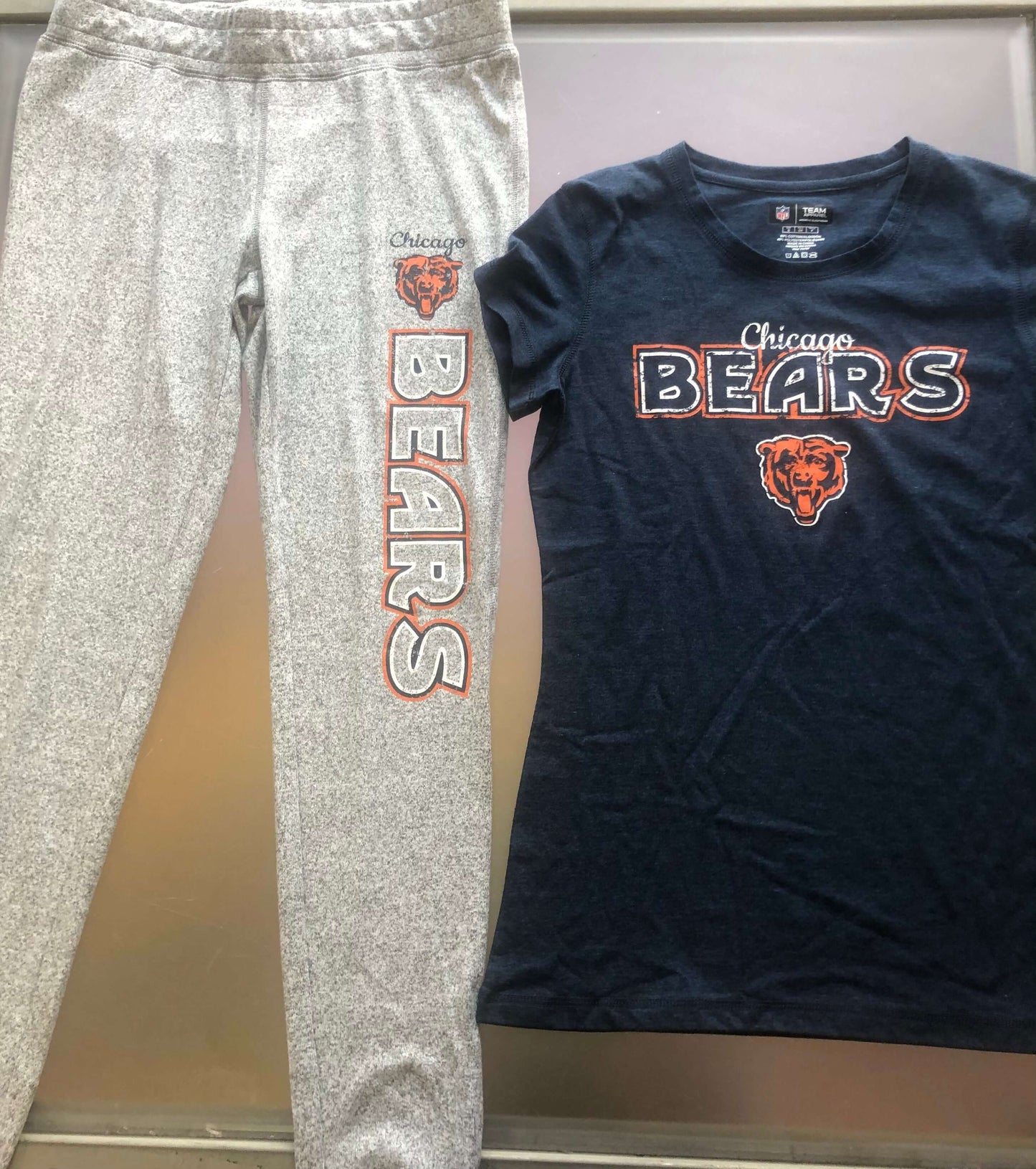 Chicago Bears Women's Pajama T-Shirt & Pants Sleep Set