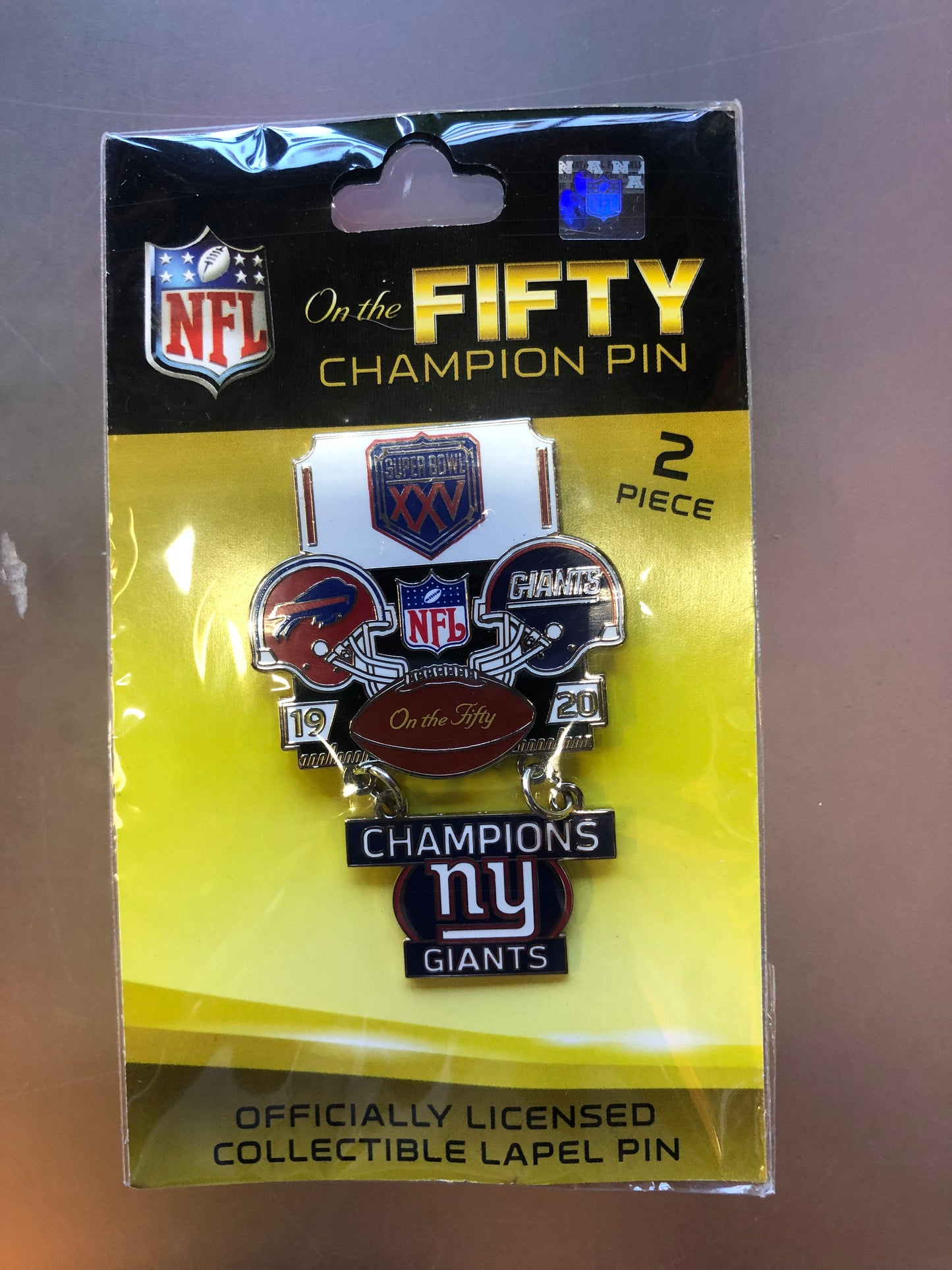 Past Super Bowl Champion New York Giants Collector Pin