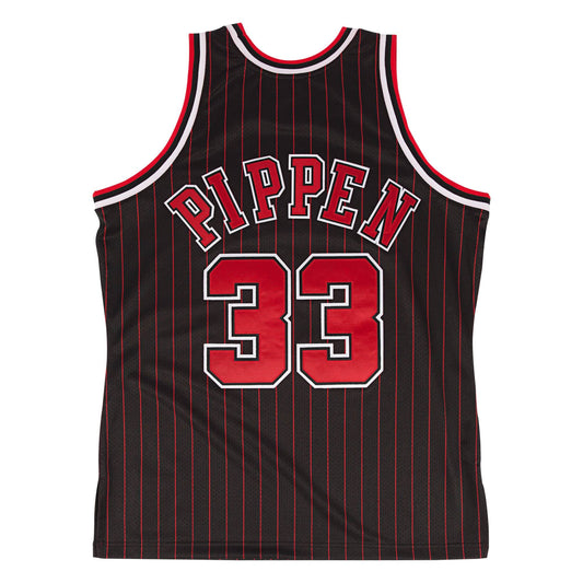 Youth Chicago Bulls NBA Mitchell & Ness Scottie Pippen #33 1995-96 Swingman Jersey