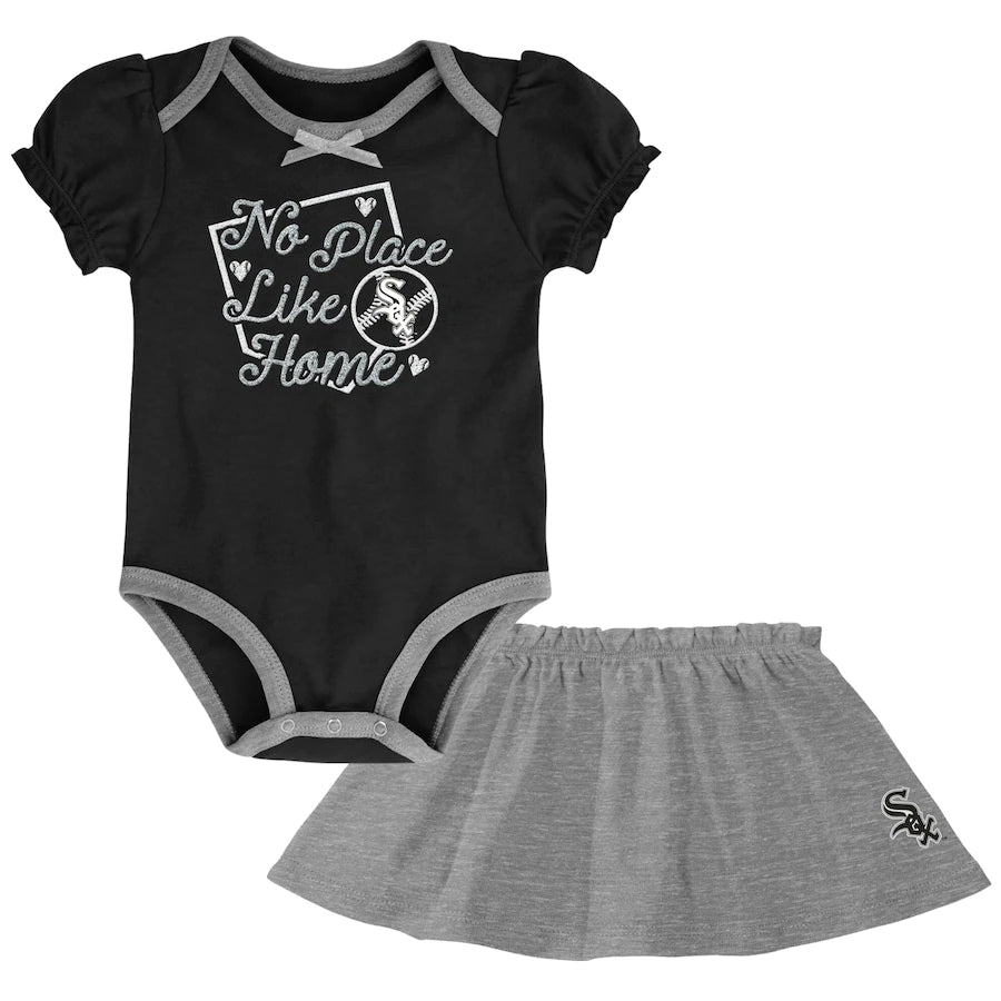 Outerstuff Girls Newborn & Infant Black/Heathered Gray Chicago White Sox Outfielder Bodysuit & Skirt Set