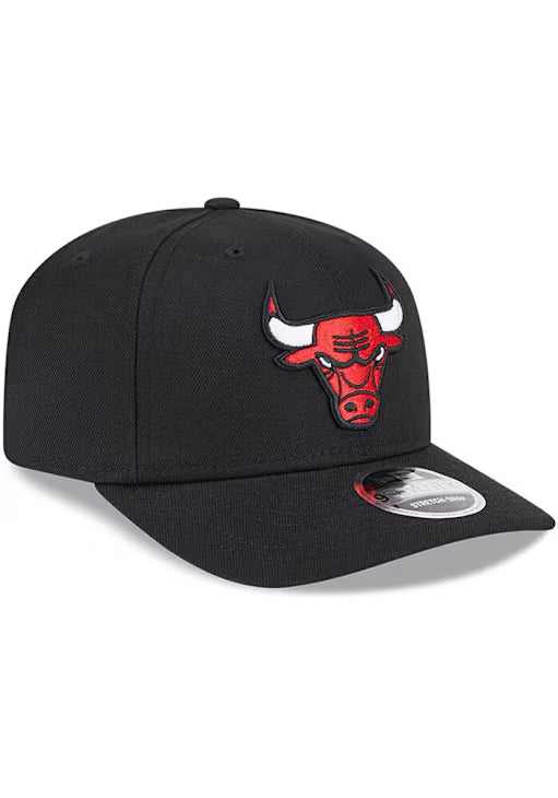 Chicago Bulls Black 9SEVENTY New Era Stretch Snapback Hat