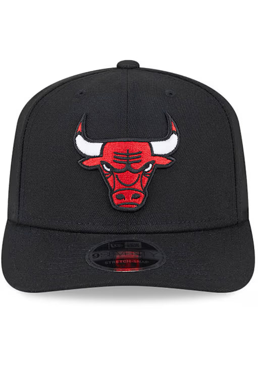 Chicago Bulls Black 9SEVENTY New Era Stretch Snapback Hat