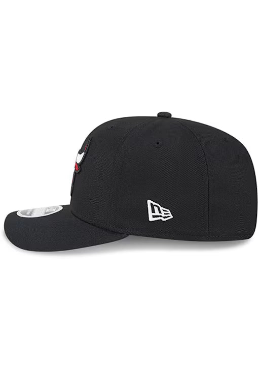 Chicago Bulls Black 9SEVENTY New Era Stretch Snapback Hat