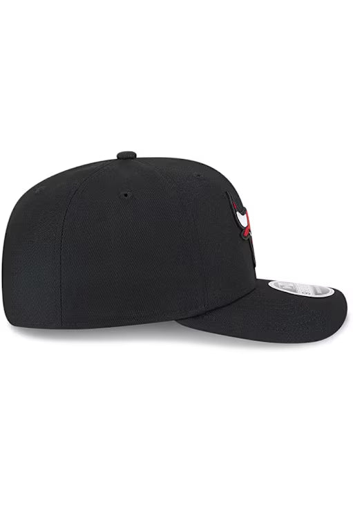 Chicago Bulls Black 9SEVENTY New Era Stretch Snapback Hat