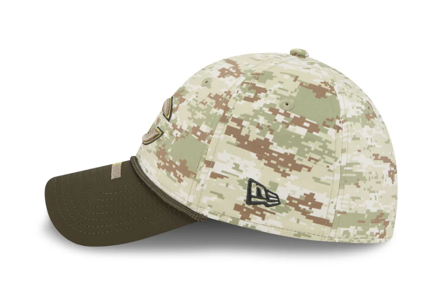 Chicago Bears 2025 Salute to Service Digi Camo 39THIRTY Stretch Fit