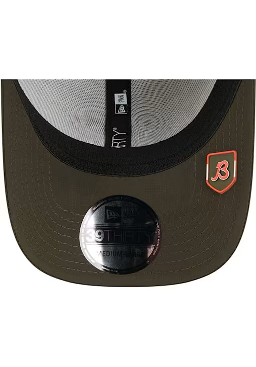 New Era Chicago Bears Mens Green 2025 Salute To Service Camo 39THIRTY Flex Hat