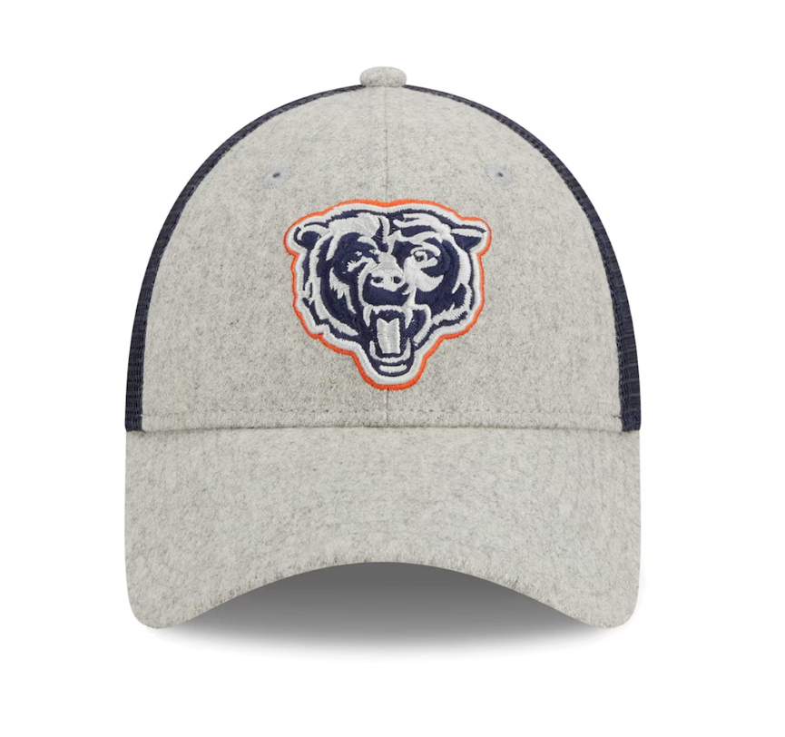 Men's Chicago Bears New Era Heather Gray/Navy Pop Trucker 9FORTY Adjustable Hat