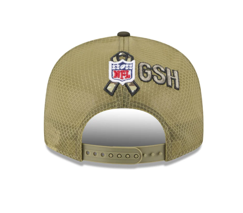 Chicago Bears 2025 Salute to Service Split Panel 9FIFTY Trucker Hat