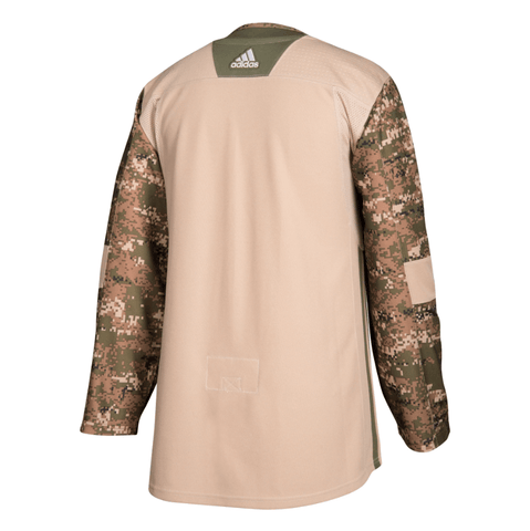 Blackhawks camo jersey deals