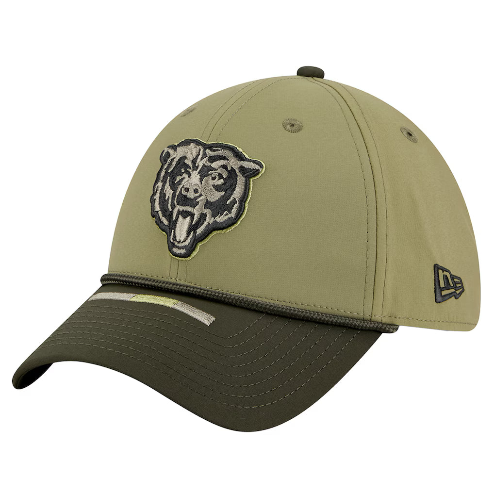 Chicago Bears New Era 2025 Salute to Service 39THIRTY Flex Hat - Green