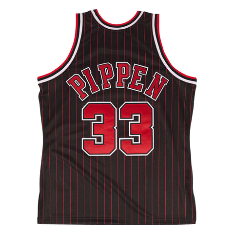 Youth Chicago Bulls NBA Mitchell & Ness Scottie Pippen #33 1995-96 Swingman Jersey