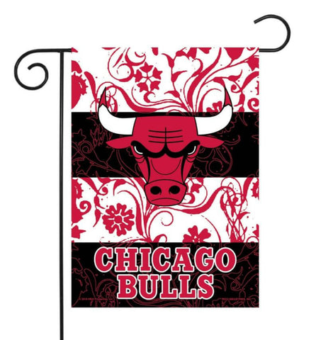 Chicago Bulls 100% Knitted Garden Flag - 13" x 18"