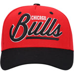 Youth Mitchell & Ness Red Chicago Bulls Retro Script Precurved  Hat
